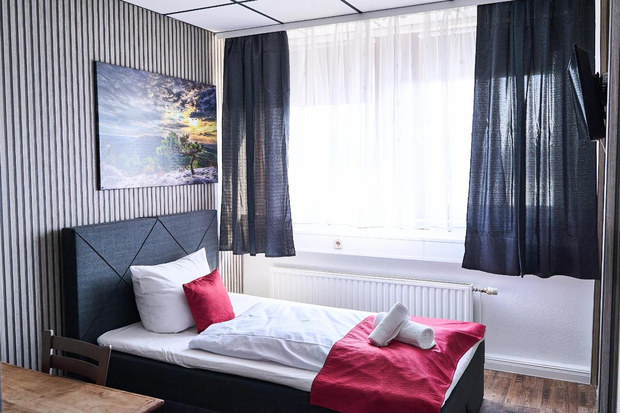 פינברג Hotel Maximo מראה חיצוני תמונה