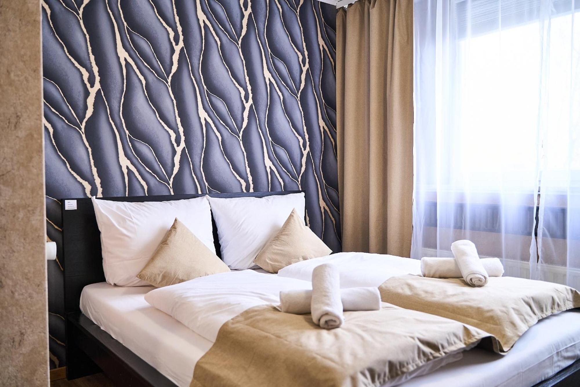 פינברג Hotel Maximo מראה חיצוני תמונה
