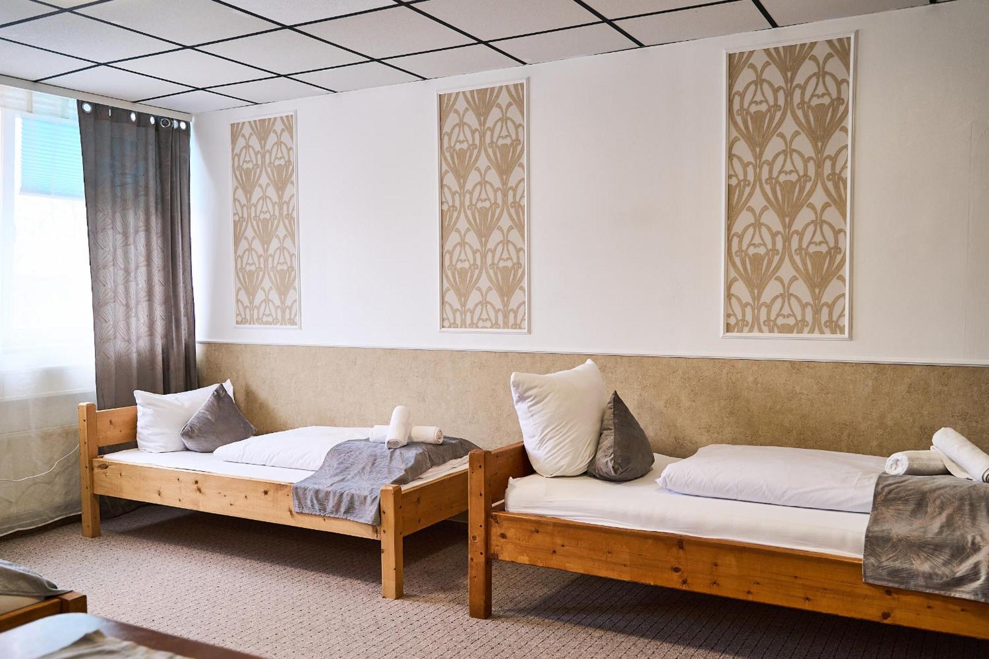 פינברג Hotel Maximo מראה חיצוני תמונה
