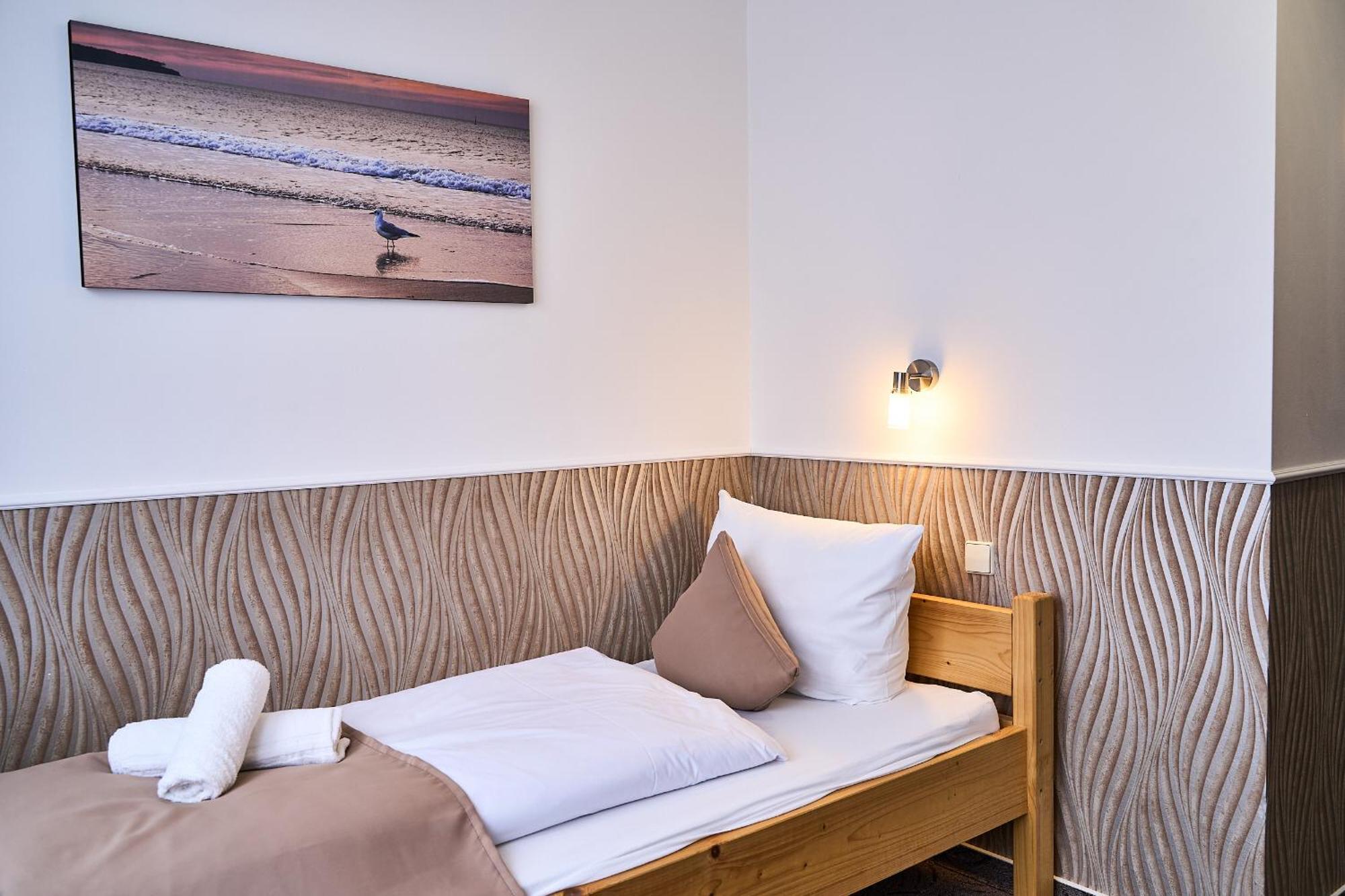 פינברג Hotel Maximo מראה חיצוני תמונה