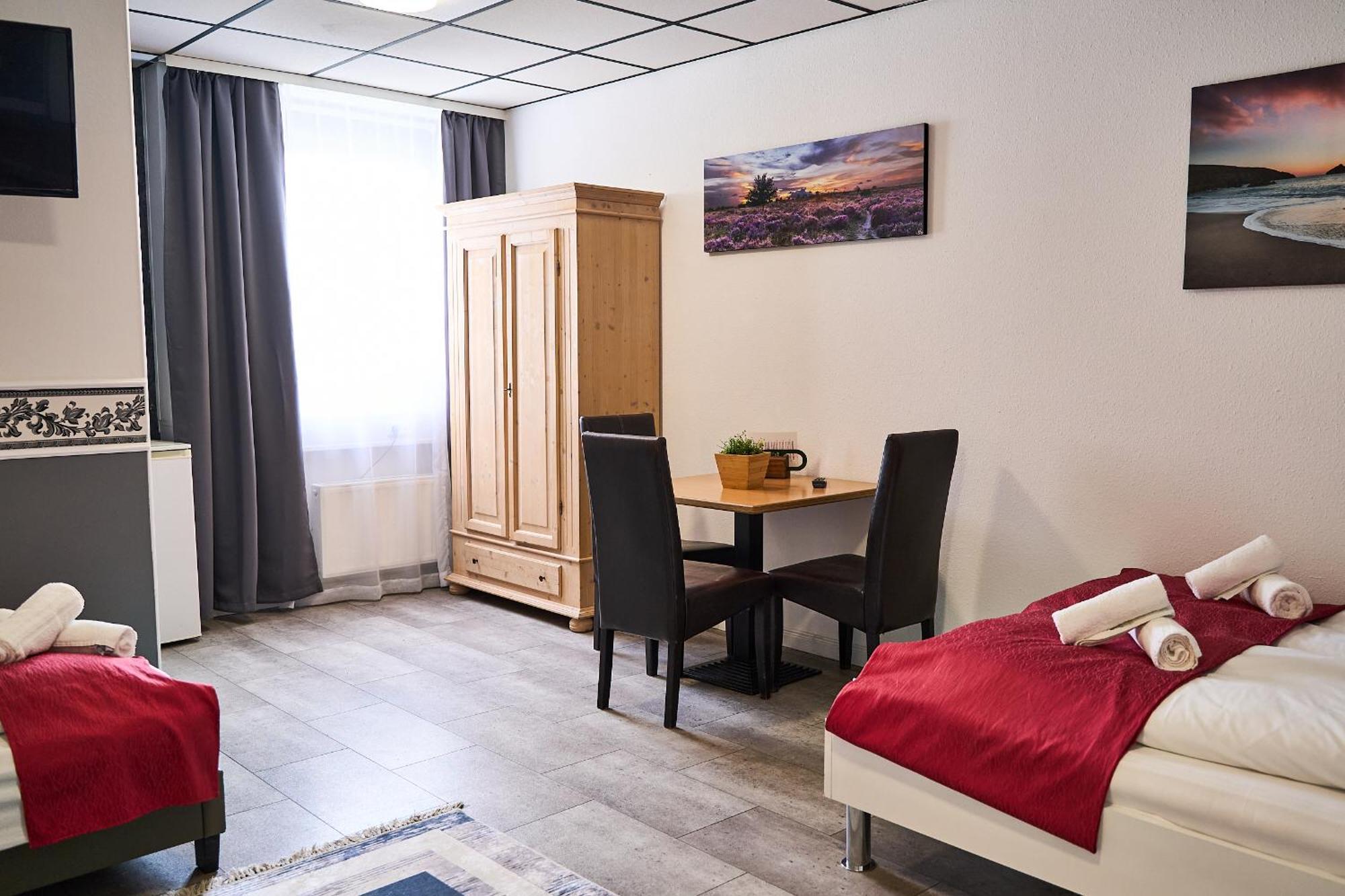 פינברג Hotel Maximo מראה חיצוני תמונה