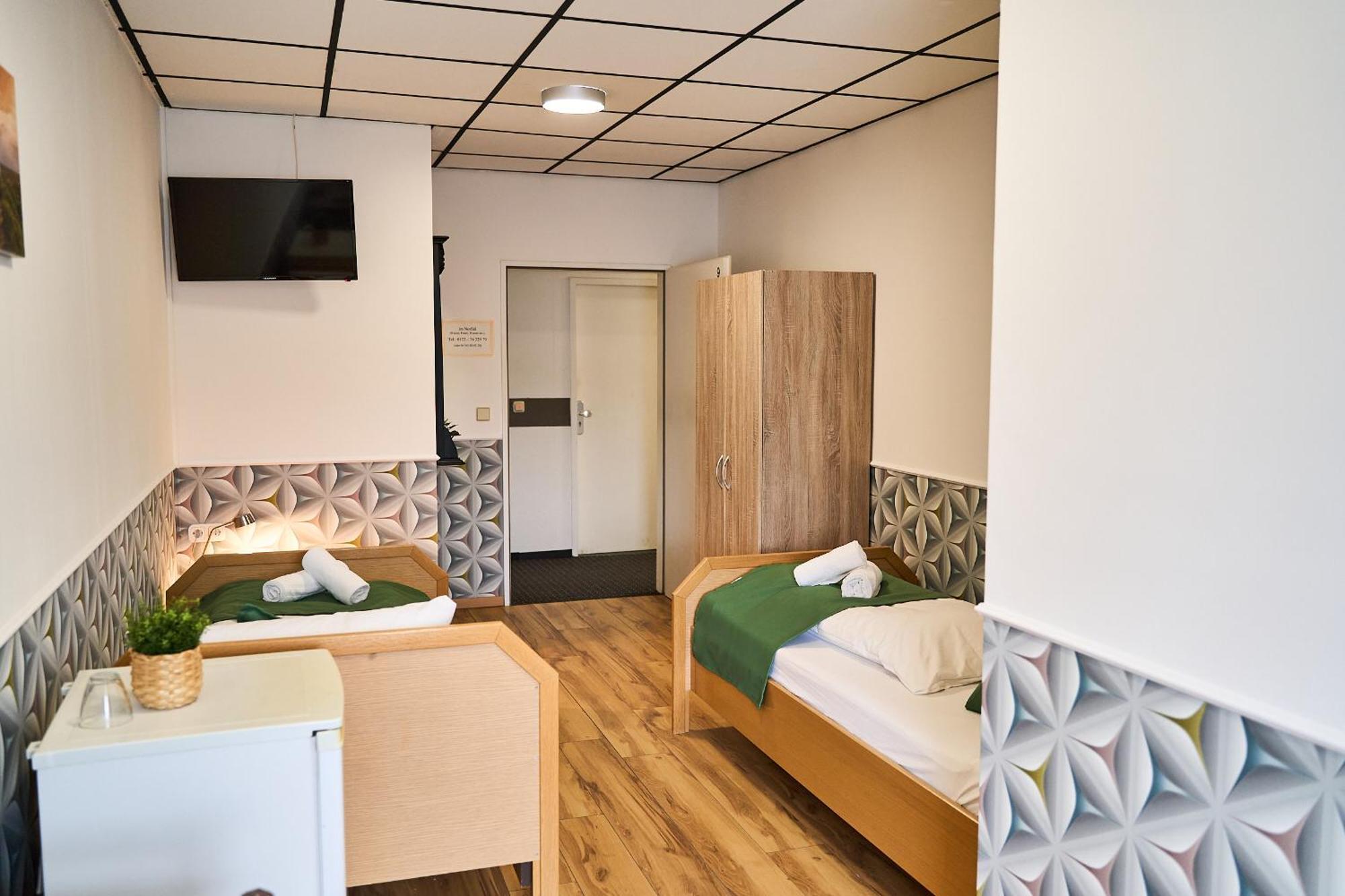 פינברג Hotel Maximo מראה חיצוני תמונה