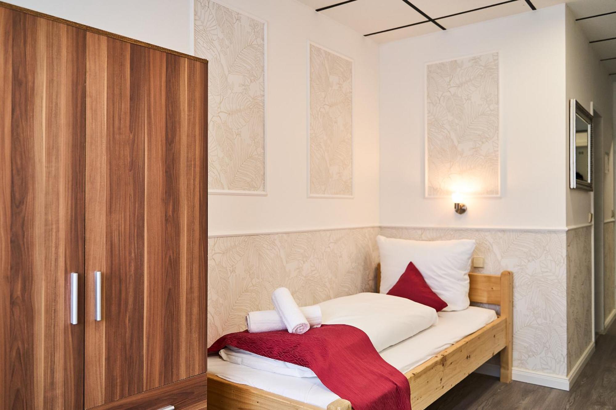 פינברג Hotel Maximo מראה חיצוני תמונה