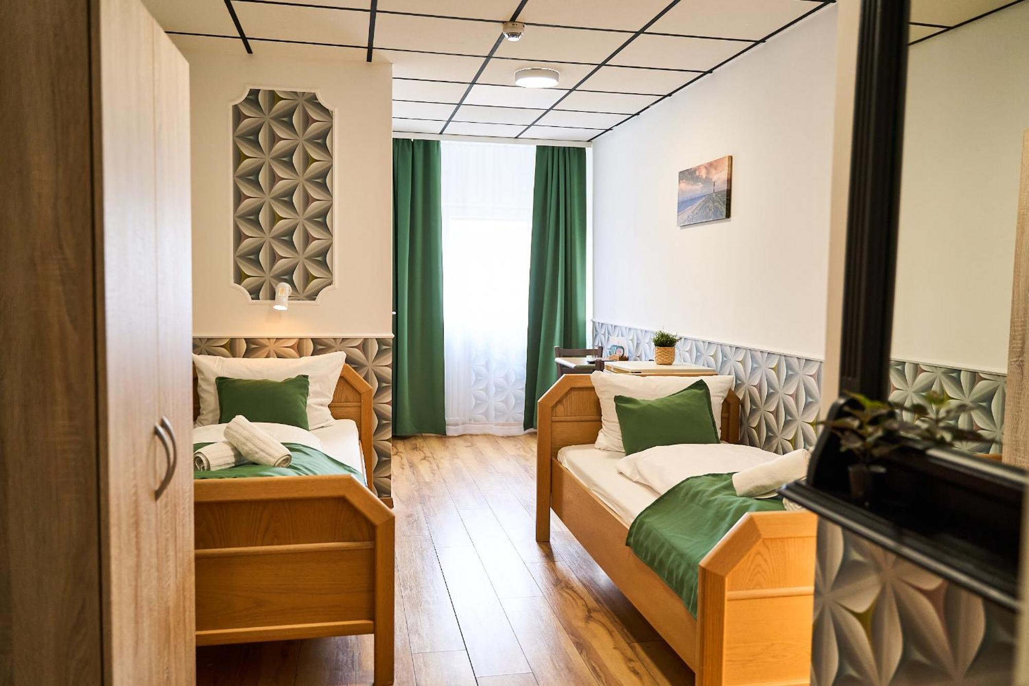 פינברג Hotel Maximo מראה חיצוני תמונה