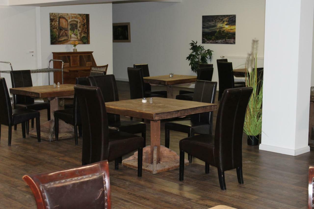 פינברג Hotel Maximo מראה חיצוני תמונה